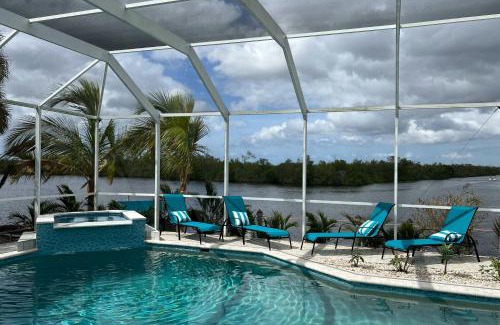 Pelican Casa | Surfside Breeze
