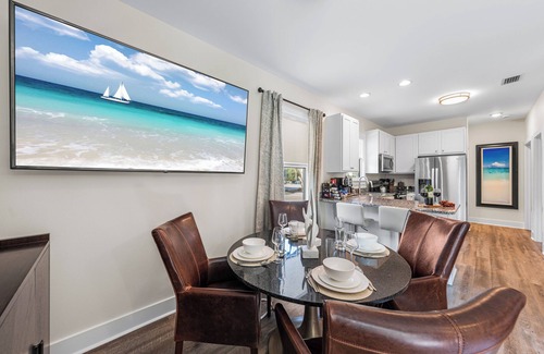 Santa Rosa Beach Condominio | Surfside Breeze! Bikes, Pool, Fitness Center