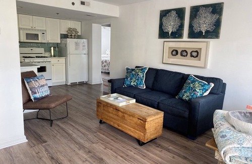 Cape May - Wildwood Condominio | HERMOSO 2 dormitorios, 2 baños SURF SONG Condo-N. WILDWOOD 2 PISCINAS Vista al mar !!