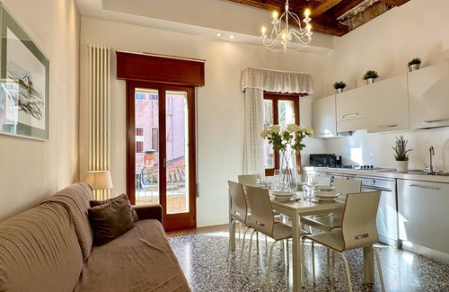 San Marco Apartamento | Surian Canal View (200m from St Mark’s Square)