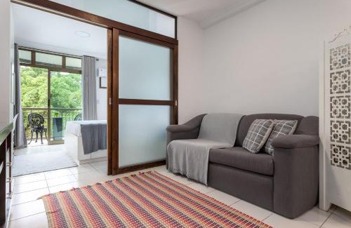 Camboinhas Apartamento | Surpreenda-se em Camboinhas! Piscina e Conforto