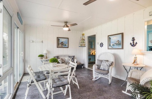 Newport Casa | Surrey Cottage