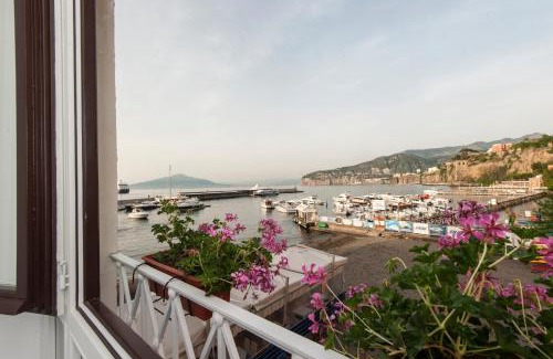 Sorrento City Centre Cama Y Desayuno | Surriento Suites