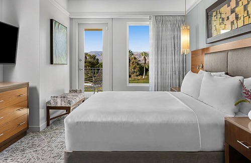 Palm Desert Complejo | Surrounded by Beautiful Grounds, Golf Courses, 5 pools & more for entire family