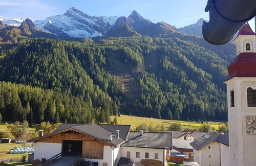 Val di Vizze Apartamento | Surrounded by mountain ranges, in the heart of the Pfitschtal