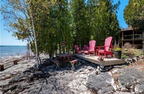 Miller Lake Casa | Surrounded By Water, W Hot Tub & Lounges