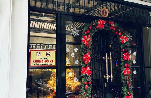 Truc Bach Casa | Sushi House Ba Dinh homestay alley38 Hang Bun