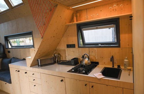 Schortens Casa | Sustainable Tiny House Pioneer by the natural bathing lake in Friesland