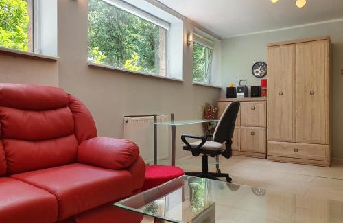 Gorny Sopot Apartamento | Suterena Majeczki z Parkingiem & Ogrodem