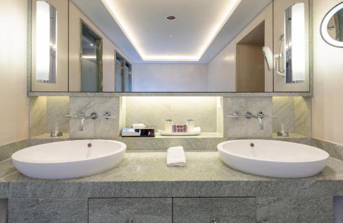 St. Moritz Hotel | Suvretta House