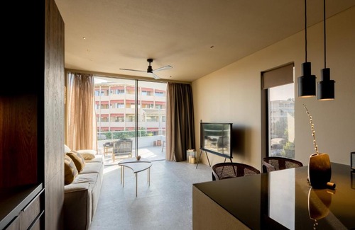 Vouliagmeni Apartamento | Svarna Vouliagmeni Suite