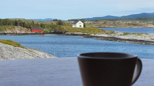 Averoy Municipality Casa | Sveggvika Guesthouse