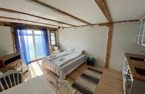 Averoy Municipality Casa | Sveggvika Guesthouse
