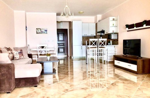 Dobra Voda Apartamento | SVETI LUKA - апартаменты на берегу моря в Черногории 85 кв. м.