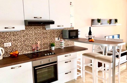 Dobra Voda Apartamento | SVETI LUKA - апартаменты на берегу моря в Черногории 85 кв. м.