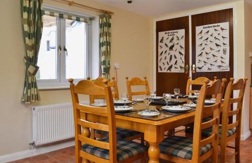Welshpool Casa | Swallow Cottage