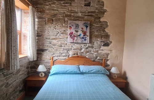 Whitland Cabaña | Swallow Cottage, LLANBOIDY