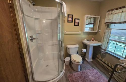 Oakland Casa | Swallow Falls Cabin 2