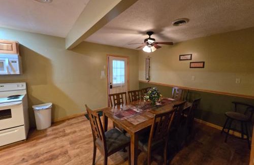 Oakland Casa | Swallow Falls Cabin 4