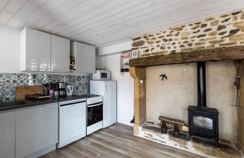 Saint-Saturnin Casa | Swallow huts