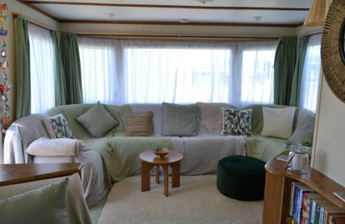 Llandissilio West Casa | Swallows Return