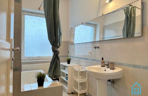 Zaspa Casa | Swan Room -15 Minutes to Gdańsk Old Town & Seaside