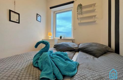 Zaspa Casa | Swan Room -15 Minutes to Gdańsk Old Town & Seaside
