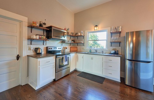 Carlton Casa | ¡Nuevo listado! Una granja ostentosa en el centro de Carlton