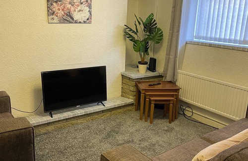 St. Thomas Casa | Swansea cosy stay- 5 mins walk to city centre and 10mins to the beach