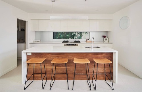 Geelong Casa | Swanston Sands Sophisticated Comfort by the Beach