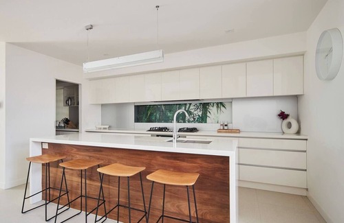 Geelong Casa | Swanston Sands Sophisticated Comfort by the Beach