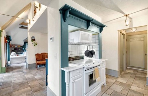 La Crosse Casa | Swedish Storybook in bluffs hiking trails & stream