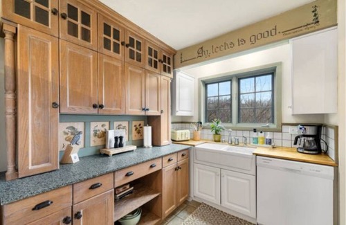 La Crosse Casa | Swedish Storybook in bluffs hiking trails & stream