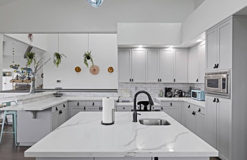Dillon Beach Casa | *Sweeping Ocean Views*Hot Tub*King Bed*Garage