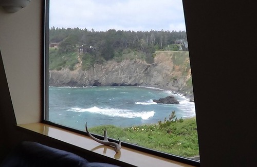 Mendocino Apartamento | Pacifica Suite - MEJOR PROPIEDAD FRENTE AL MAR EN LA COSTA NORTE