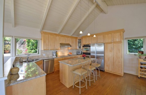 Central Malibu Casa | Sweeping Ocean Vus de Malibu Home con privacidad Cerca de la playa! Comentarios súper nuevos