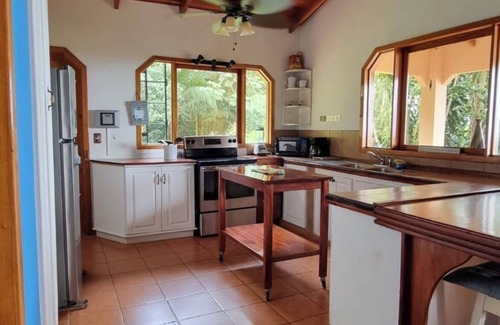 Ojochal Casa | vistas panorámicas del océano pacífico, las montañas, la selva y el valle