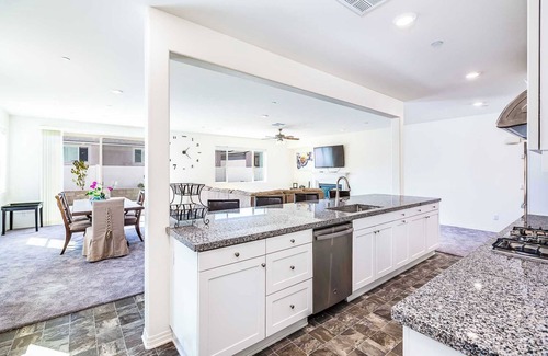 Jurupa Valley Casa | Sweeping Views on June Mountain Wy #41243
