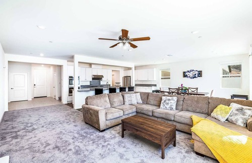 Jurupa Valley Casa | Sweeping Views on June Mountain Wy #41243