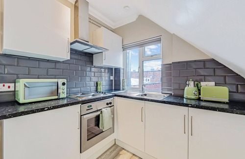 Golders Green Casa | Sweet and Lovely 2BR with Free Parking