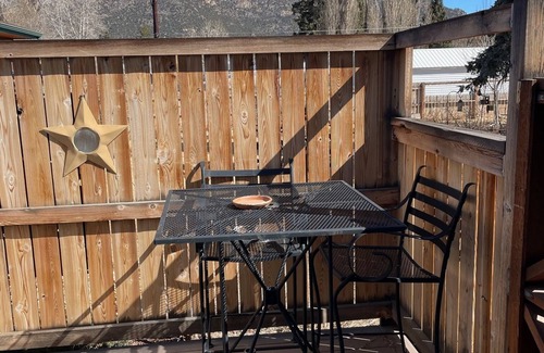 Buena Vista Cabaña | Sweet Buena Vista Getaway. 1200 Sq. ft. Walking Distance to everything! STR#269