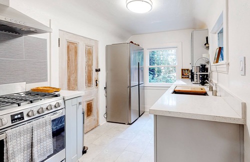 Mill Valley Cabaña | Sweet cottage in the woods with fireplace & patio - steps to town & trails