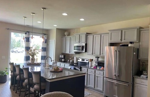 Murraysville Casa | Sweet Dreamin' Stylish townhome all your own!