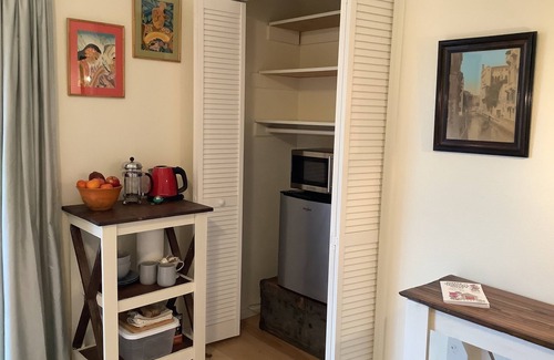 Springfield Apartamento | Sweet Dreams Private Entrance, 5 blocks, Walk/Ride to River
