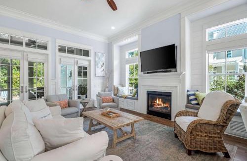 Watercolor Casa | Sweet Escape