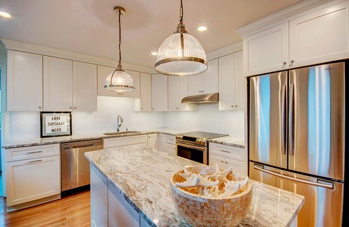 Dam Neck Casa | Sweet Home Near Croatan Beach & Boardwalk with Deck, WiFi, Bikes - 2 Dogs OK