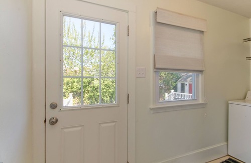 Dam Neck Casa | Sweet Home Near Croatan Beach & Boardwalk with Deck, WiFi, Bikes - 2 Dogs OK