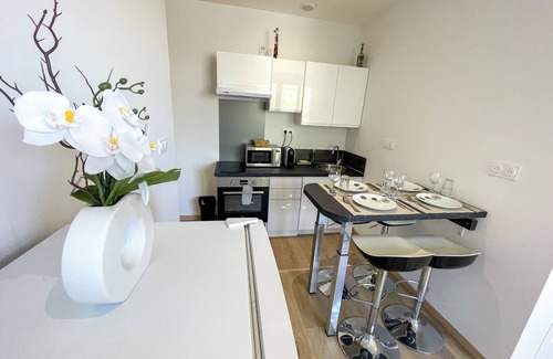 Meyzieu Nord Ouest Apartamento | Sweet Horizon #3 - Stylish T2 Apartment