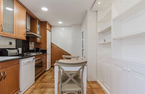 el Fort Pienc Casa | Sweet La Dreta de l'Eixample XBR w/ Elevator & Washer, by Blueground