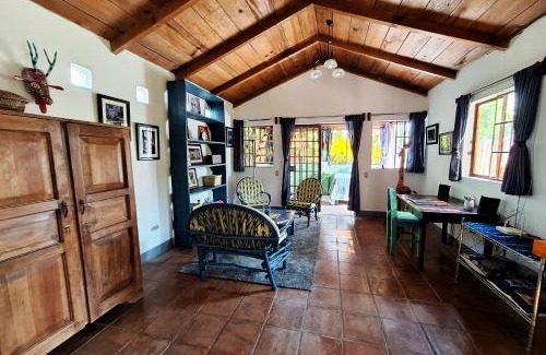 San Pedro La Laguna Casa | Sweet little cottage at Lake La Laguna